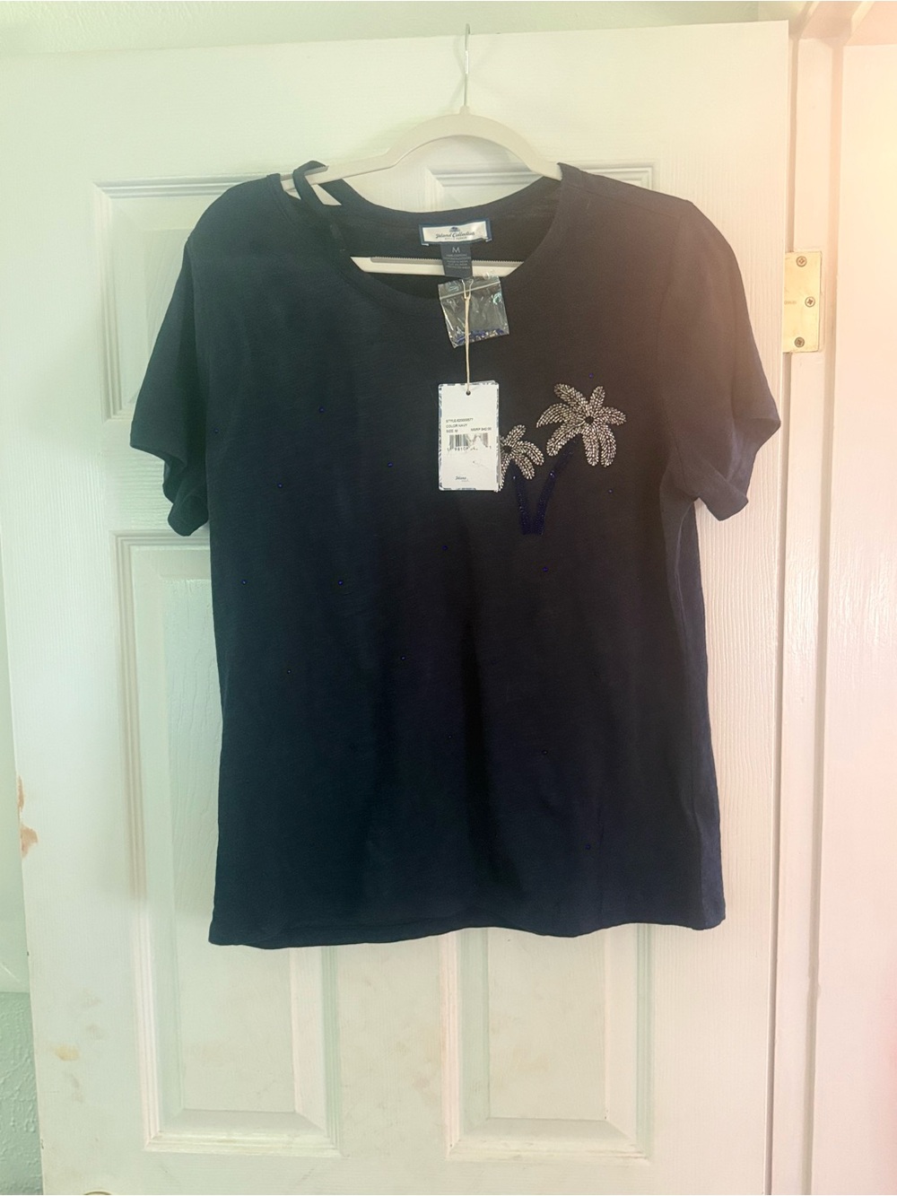 NWT Adorable Off the Shoulder Navy Palm Tree Top- SZ Medium